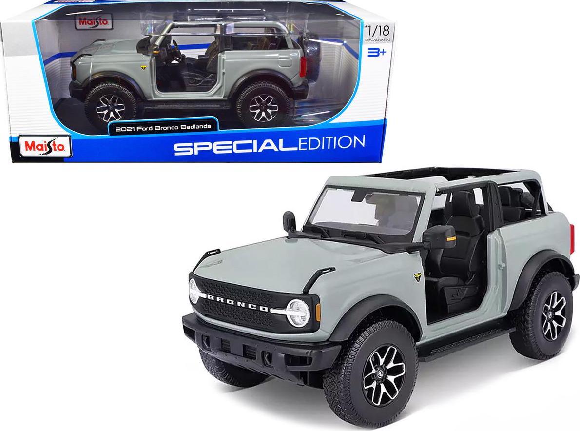 2021 Ford Bronco Badlands Light Gray Special Edition 1/18