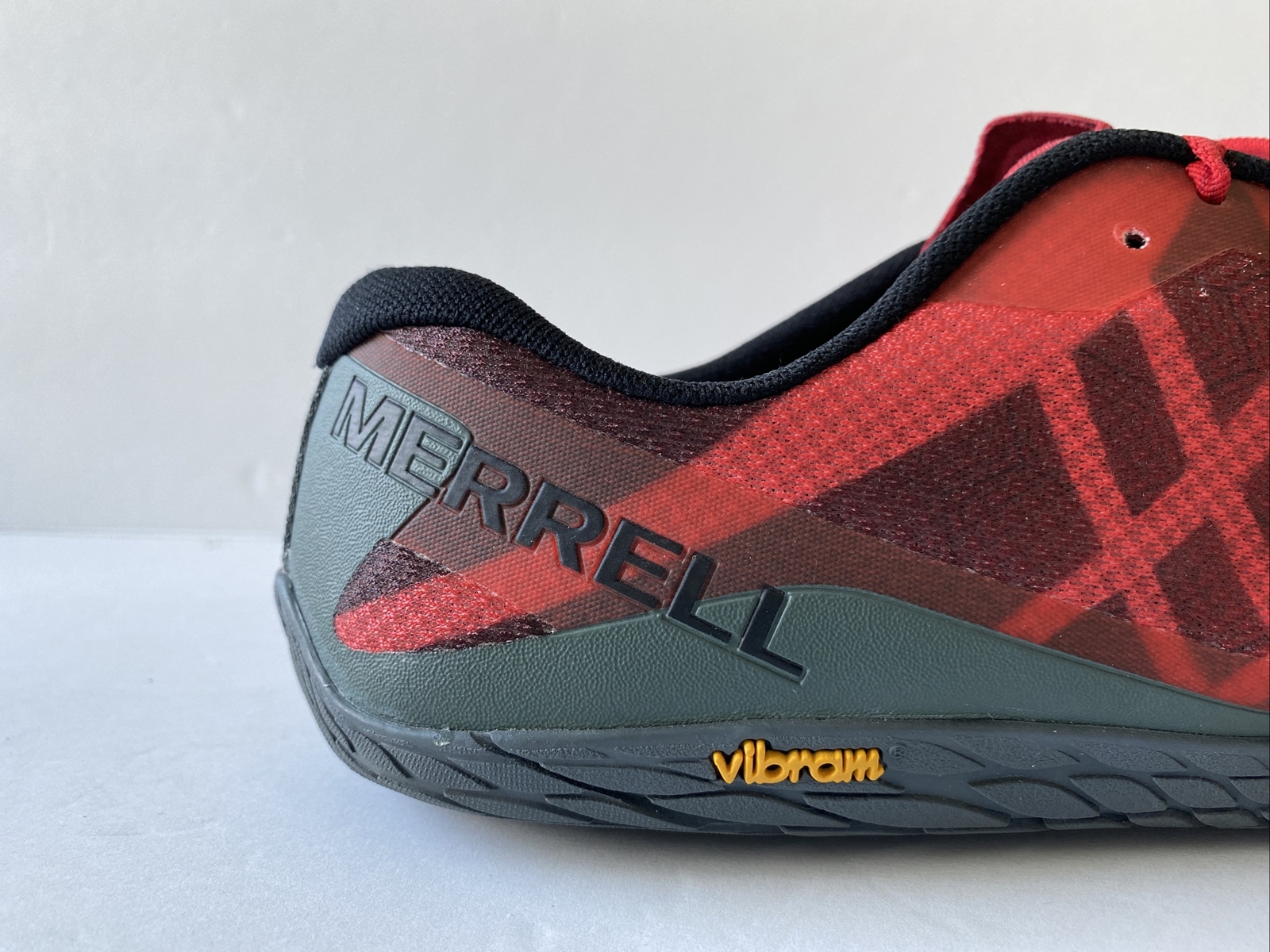 Merrell Men’s Vapor Glove 3 Size 13 Barefoot Vibram Running Shoes Red