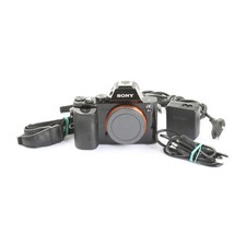 Sony Alpha 7R + 10 K Scatti + Molto Bene (271781)