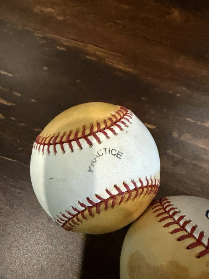 2010 Home Run Derby State Farm Rawlings recuerdo béisbol 2 de ellos algunas manchas Foto 3 de 4