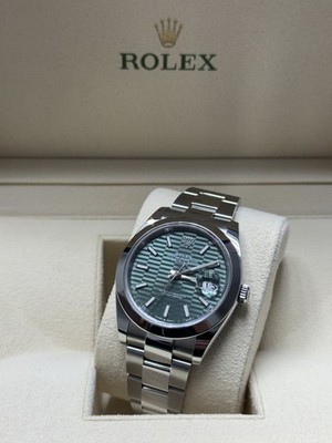 Rolex Datejust 41mm FULL SET BOX & PAPERS Discontinued Green Fluted Motif 126300