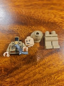 LEGO Rene Belloq Minifigure 7623 IAJ009 Indiana Jones CMF