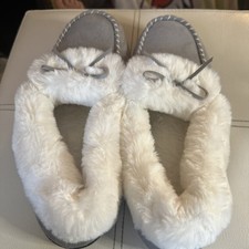 RockDove Womens Faux Fur Slippers Gray White Memory Foam Indoor Outdoor XL