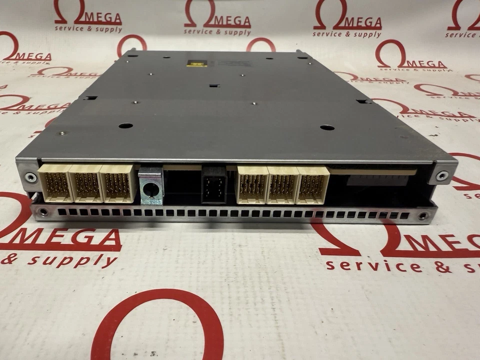 NetApp 111-01324+F1 FAS Controller Storage Module - Image 4 of 4