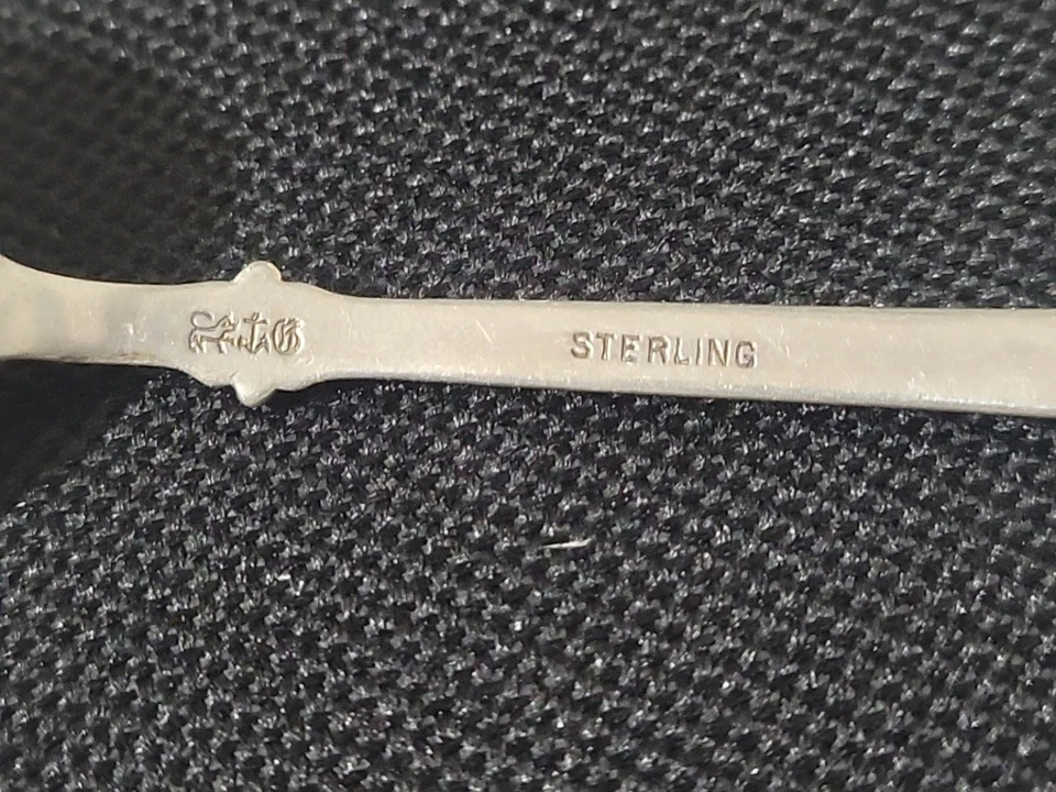 Colher de chá antiga 1870 Gorham 88 prata lírio do vale monograma "Julius"  - Imagem 4 de 4