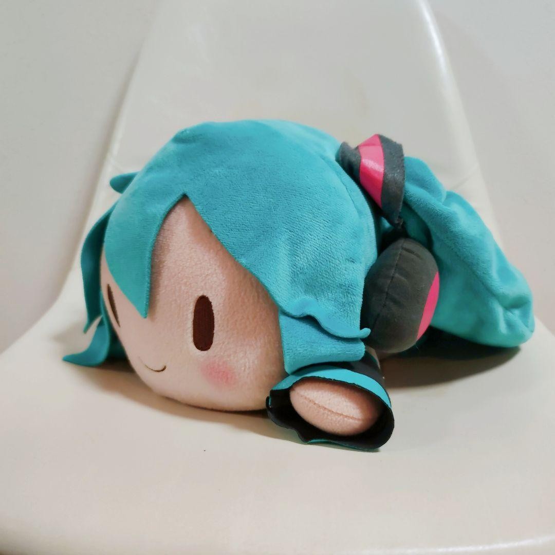 Muñeca de peluche Hatsune Miku Nesoberi Mega Jumbo acostada VOCALOID 40 cm SE...