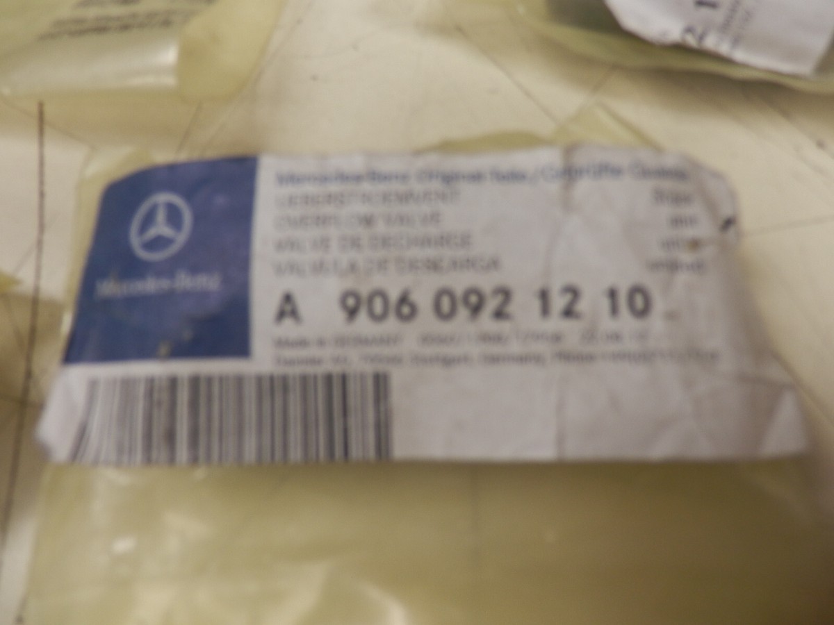 Genuine OEM Mercedes Benz Overflow Valve A9060921210 Free Shipping 