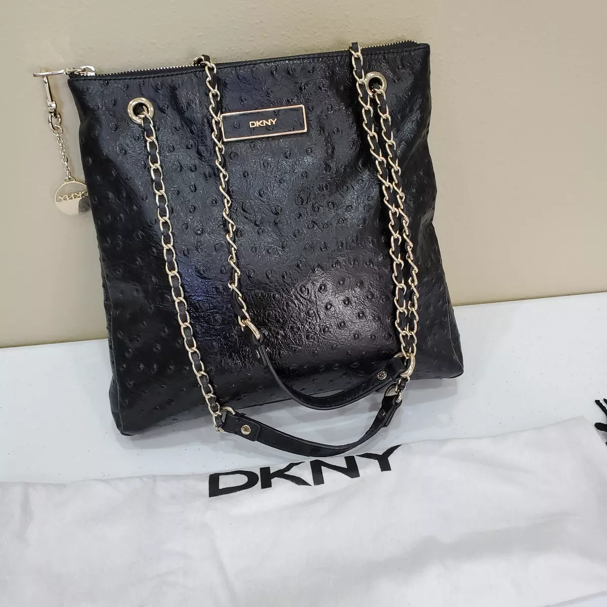 Jual DKNY Sina MD Flap Shoulder Crossbody Handbag Black Purse (authentic) -  Kota Tangerang Selatan - Anakpintar Edutoys | Tokopedia