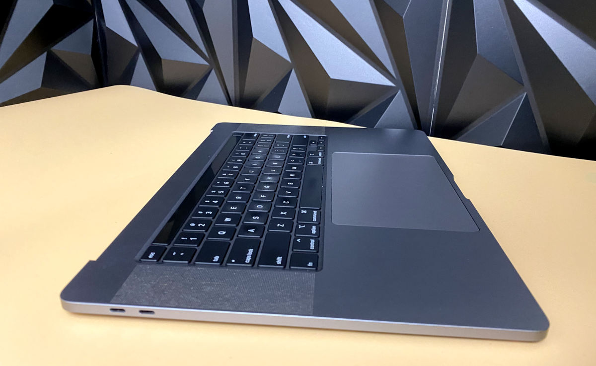 Apple MacBook Pro 16