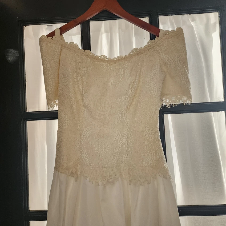 Vintage House Of Bianchi Wedding Gown Princess Off White Beading Train Lace - Image 2 of 4