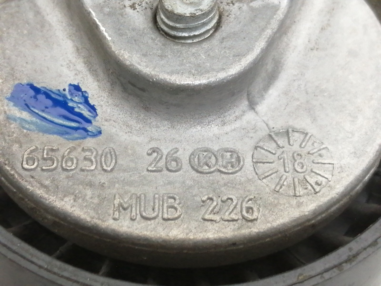 Photo 2/9