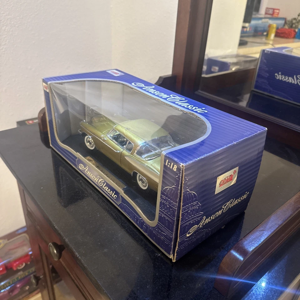 1957 Studebaker Golden Hawk - Anson Classic - Die-cast - 1/18 Scale - Image 3 of 4