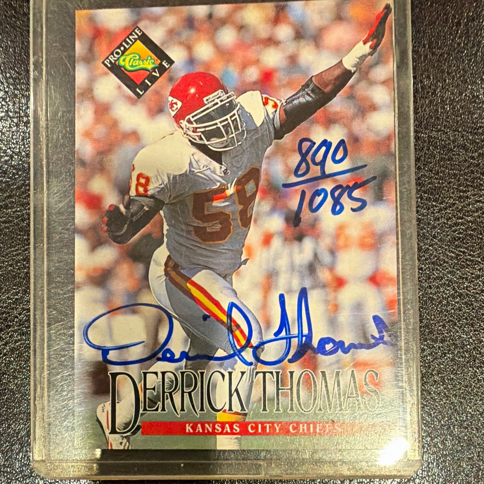 Classic 1994 Pro Line Live Autographs Derrick Thomas Auto /1085 Chiefs