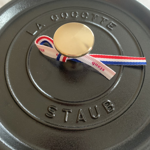 STAUB La Cocotte Black Cast Iron Dutch Oven 4-qt Round #24 France New - Picture 1 of 7
