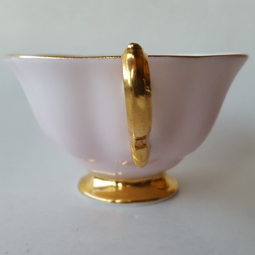 Royal Albert England Avon Teacup & Saucer. Pink Cup & Roses. Gray Stems. Gold - Picture 9 of 15