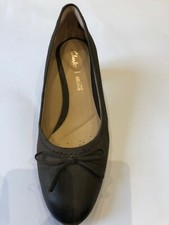 Clarks Grace Maya grey leather women's cushioned court shoes £25 (RRP £75)