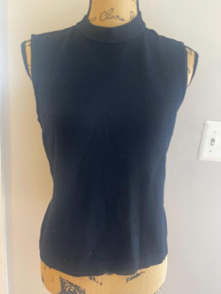 ST. JOHN BASIC BLACK KNIT SHELL SIZE PETITE - image 1