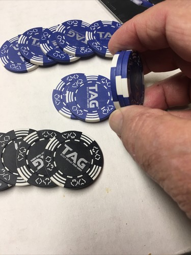 Set of 25 TAG Body Spray Poker Chips 10 x Blue 10 x Red 5 x Black - Picture 6 of 6