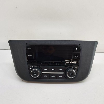IVECO Daily MK6 Music Radio CD Player Head Unit 5802256358 22974528