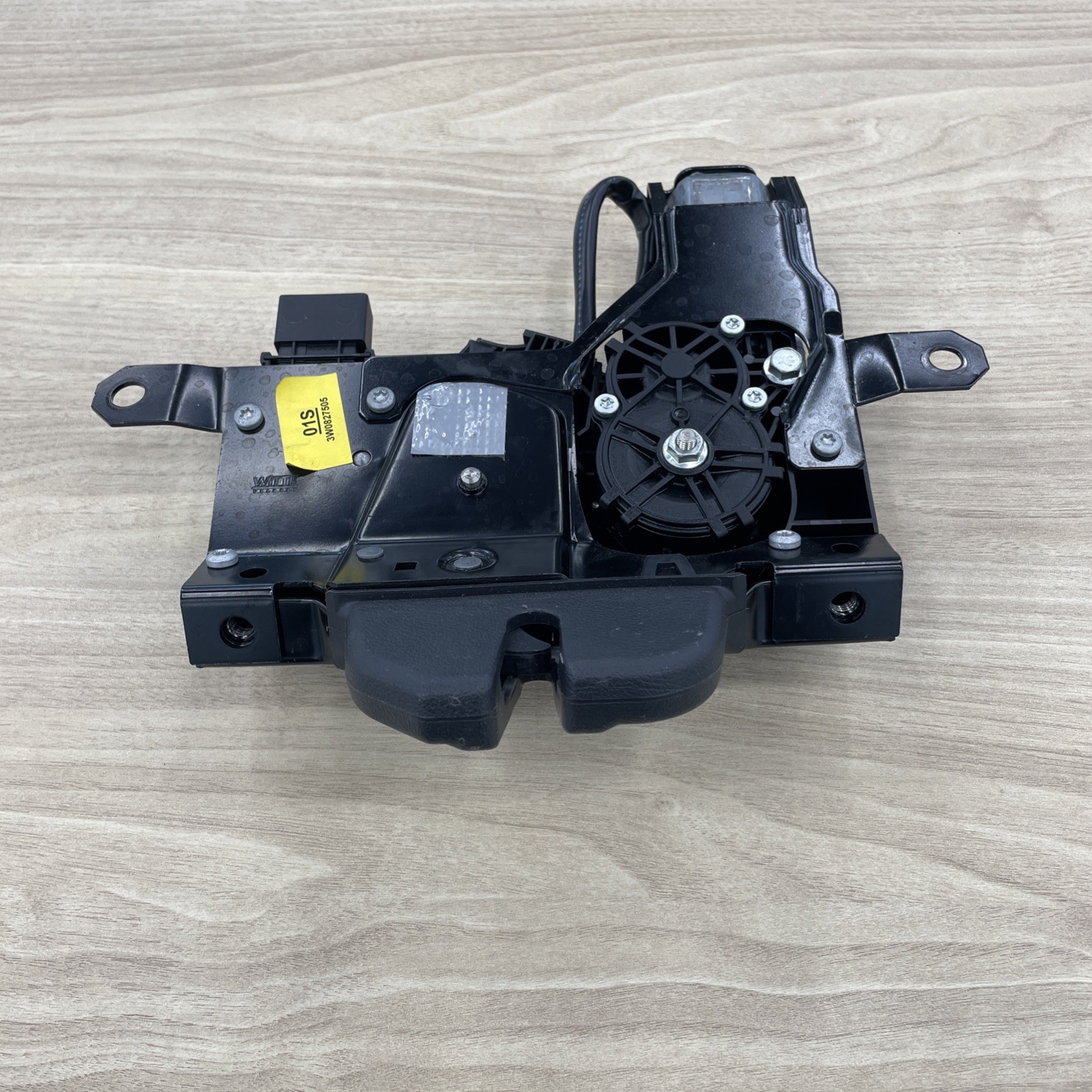Bentley Continenta Flying Spur 2009 Trunk Boot Latch Mechanism OEM 3W0827505