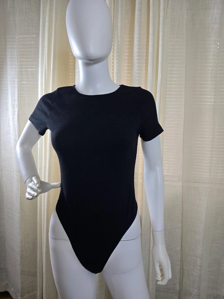 Camiseta bodysuit negra para mujer talla 10 Foto 2 de 4