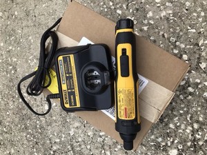 Dewalt DCF682 8V MAX Cordless Gyroscopic Screwdriver Battery Charger SHIPS FAST