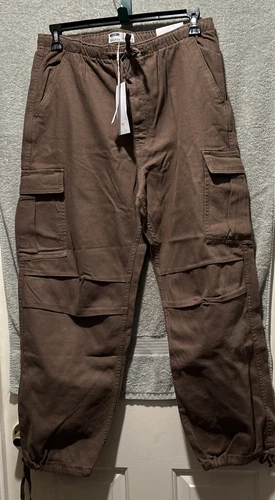 NWT Bershka Pants Cargo Straight Leg Pockets Casual Khaki - XL