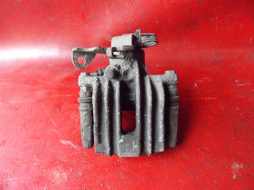 VW Passat 3B 1,6 74 KW Bremssattel Hinten Links