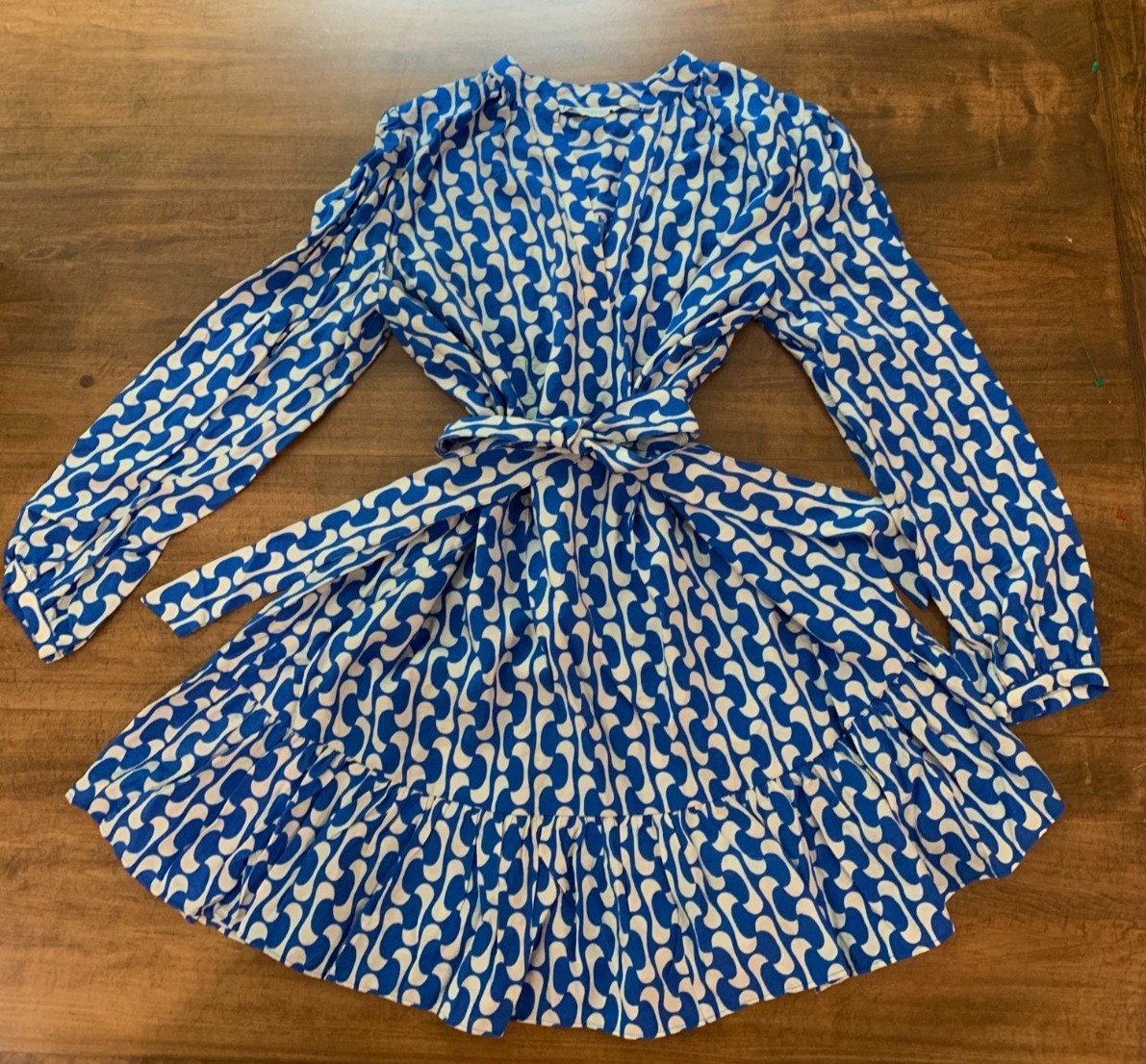 Zara Blue and White Long Sleeve Wrap Dress Geometric Print Summer Resort Size XS image 5