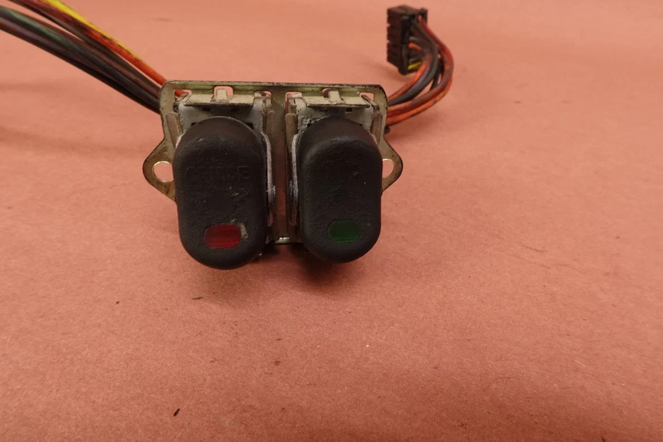 07-11 Harley Davidson FLHTCUI Electra Glide Ultra Classic INNER FAIRING SWITCHES - Image 3 of 4