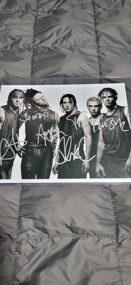 Autógrafos originales auténticos de uñas de nueve pulgadas con C.O.A. Foto 2 de 4