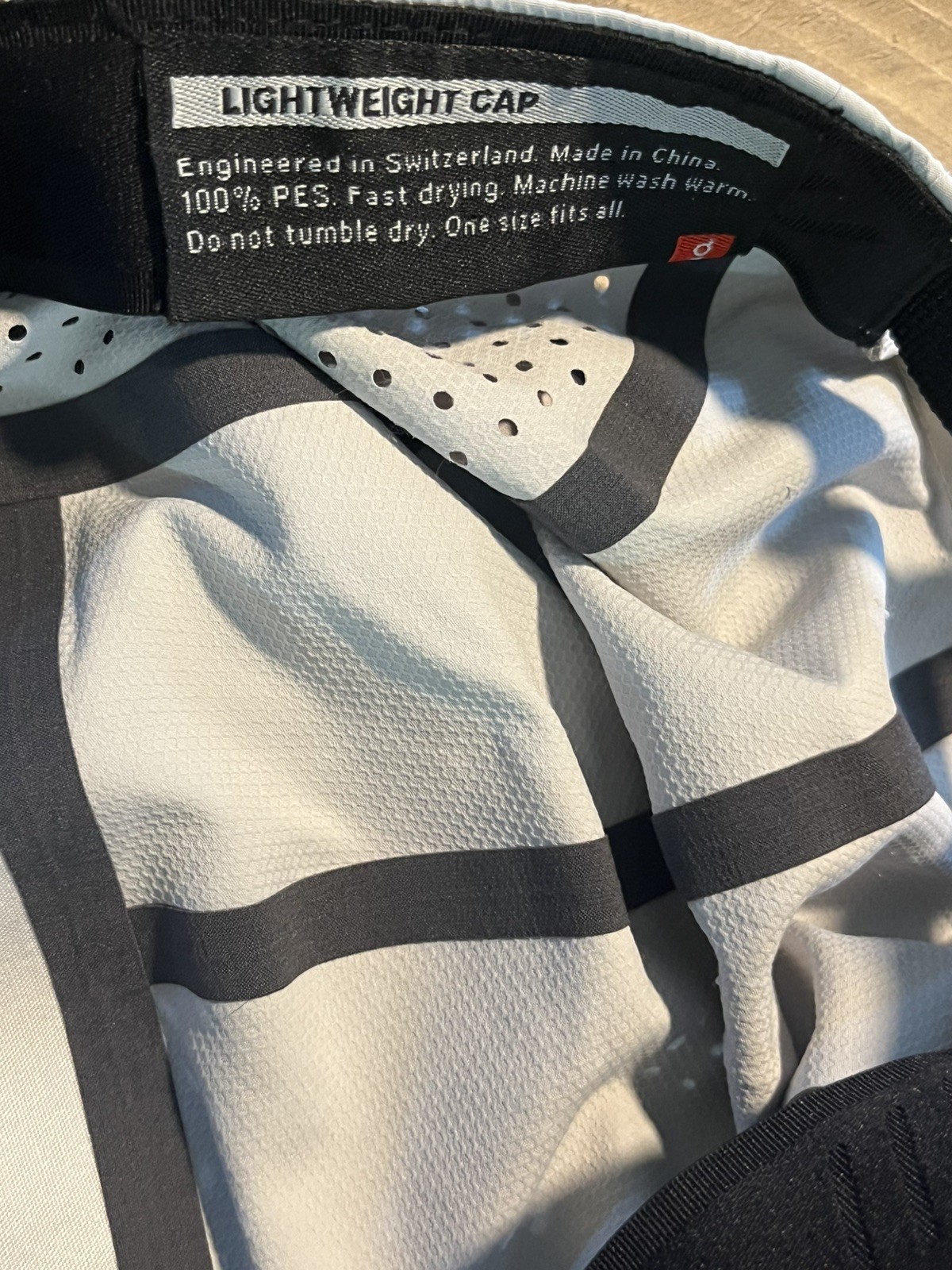 On Cloud Lightweight 5 Panel Running Hat Strapbac… - image 2