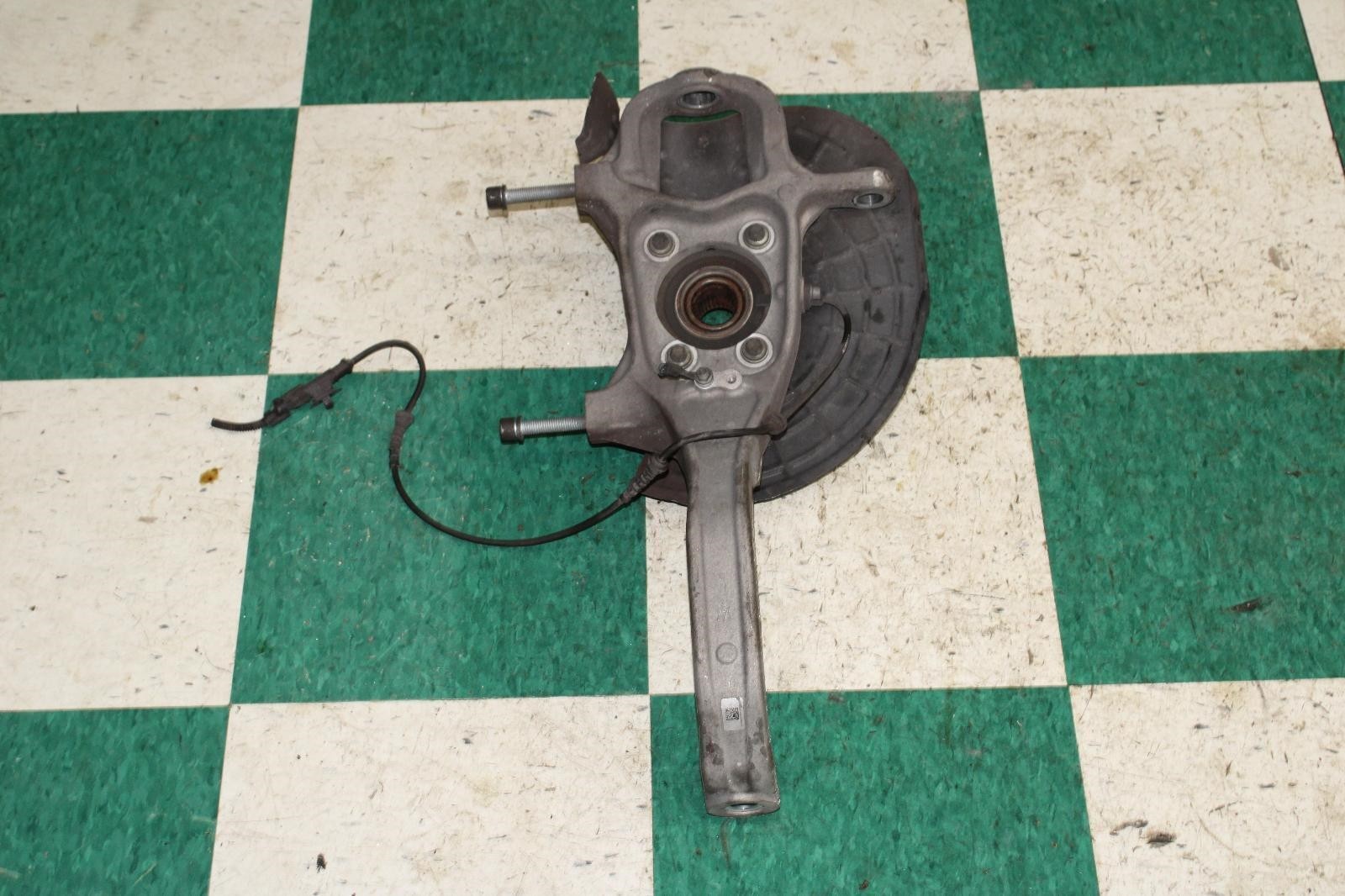 Maserati Ghibli 2014-2017 Front Left Hub bearing assembly