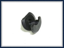 4x Clip di Fissaggio Pannelli Interni Renault Clio MK1 Ricambi Auto Originali