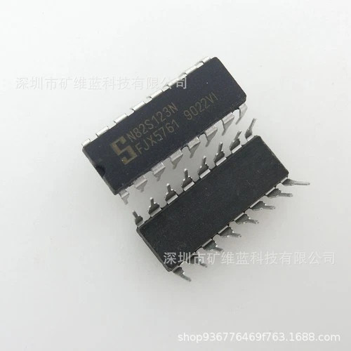 N82S123N Signetics/Philips PROM 256-bit TTL bipolar PROM 32 x 8 IC New