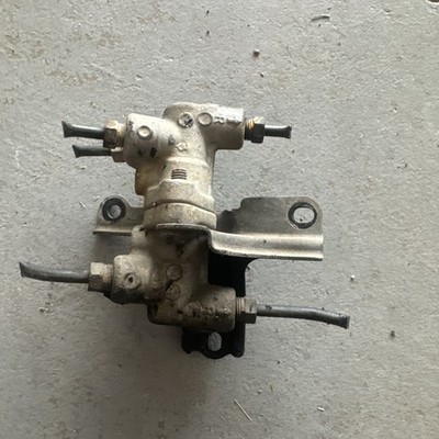 1992-1995 HONDA CIVIC EX BRAKE PROPORTIONING VALVE OEM