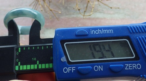 Anillo circular redondo de jadeíta natural verde certificado por video NO. 9 107054 VS - Imagen 9 de 13