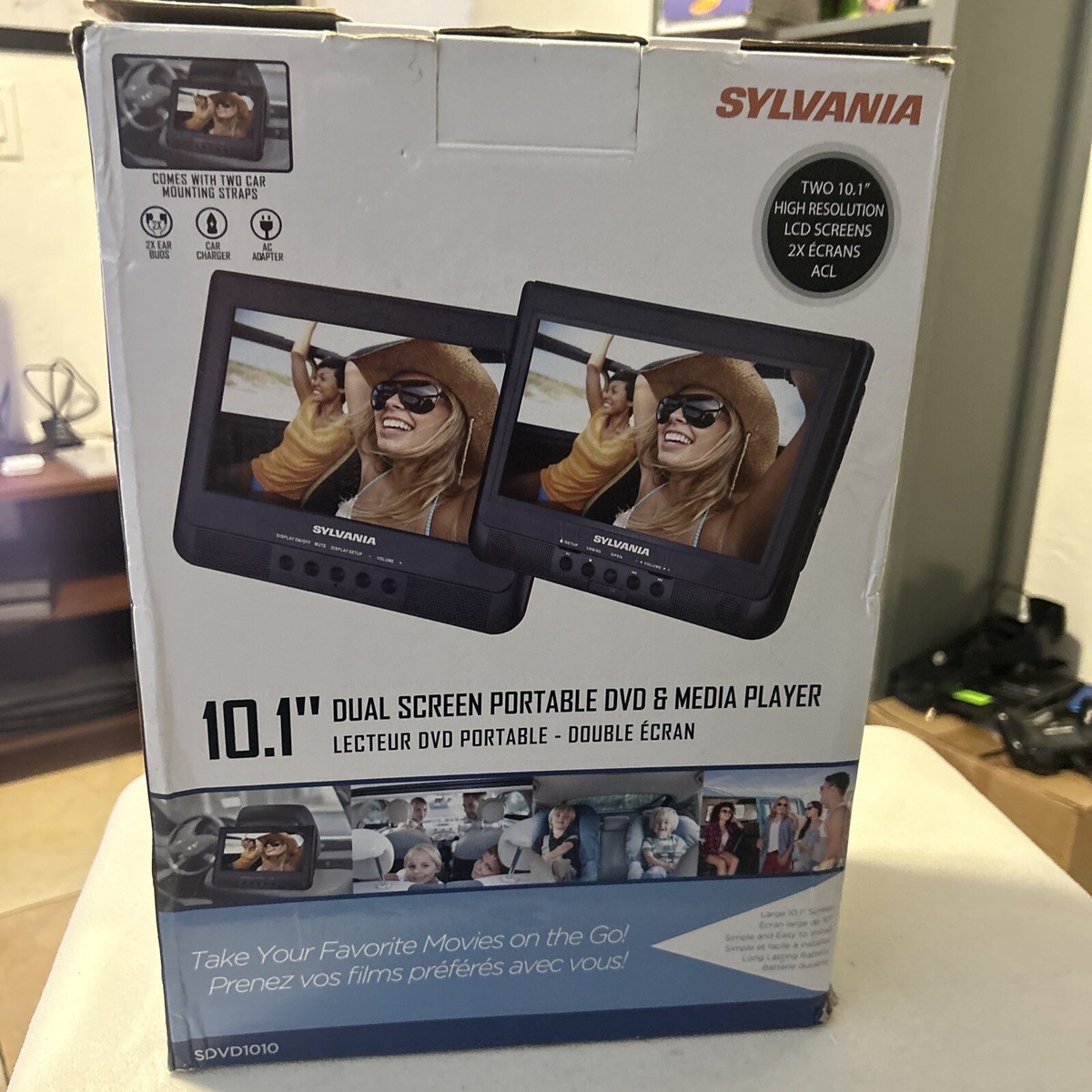 Sylvania SDVD1010 10.1