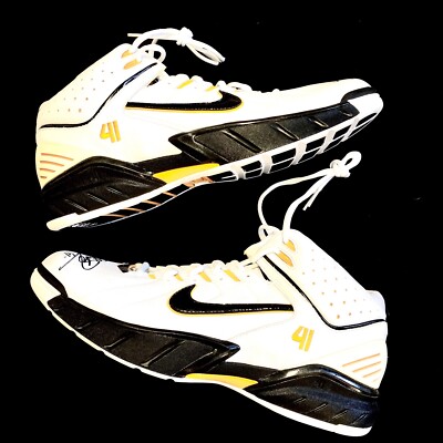Dirk Nowitzki Player Sample PE Signed Shoes Nike Doncic Jersey NBA Air Jordan OG