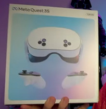 Meta Quest 3S Standalone VR Headset 128GB With Controllers UK - White New Sealed