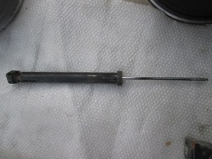 6Q0513025B Stoßdämpfer Hinten Recht VOLKSWAGEN Polo 1.9 D 74KW 5M 5P (20