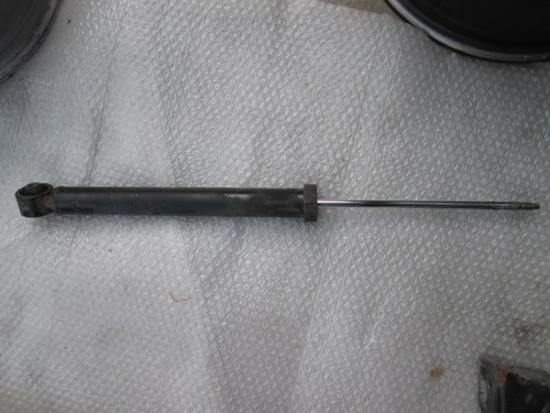 6Q0513025B Stoßdämpfer Hinten Recht VOLKSWAGEN Polo 1.9 D 74KW 5M 5P (20