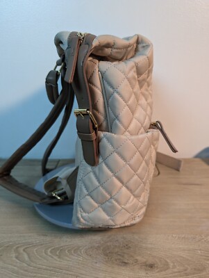 Tommy Bahama Backpack Tan Quilted Laptop Pocket Zippered Bag  display picture 2
