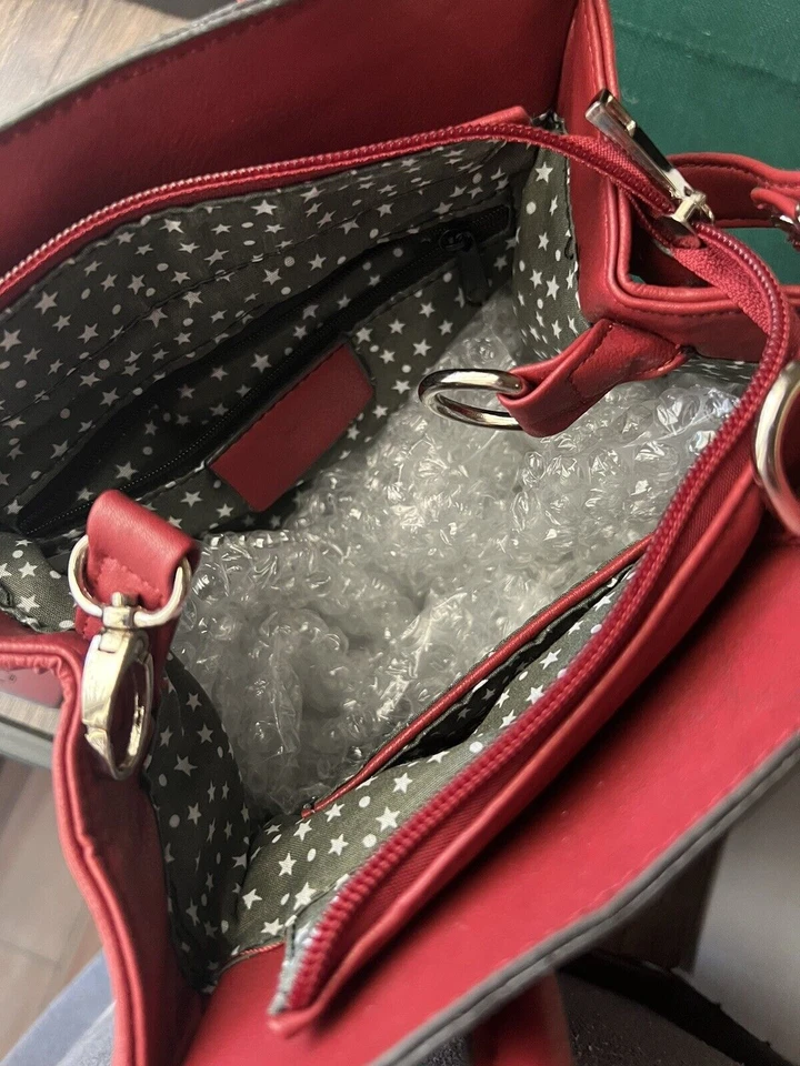 Cartera Bandolera de Cuero Rojo Bolso de Mano Cartera Cierre de Cremallera. Hardware plateado 8x8x4" Foto 4 de 4