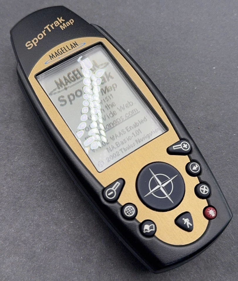 Magellan SporTrak Map Handheld GPS Bundle w/Data Cable, Software, Manual, Case - Image 2 of 4