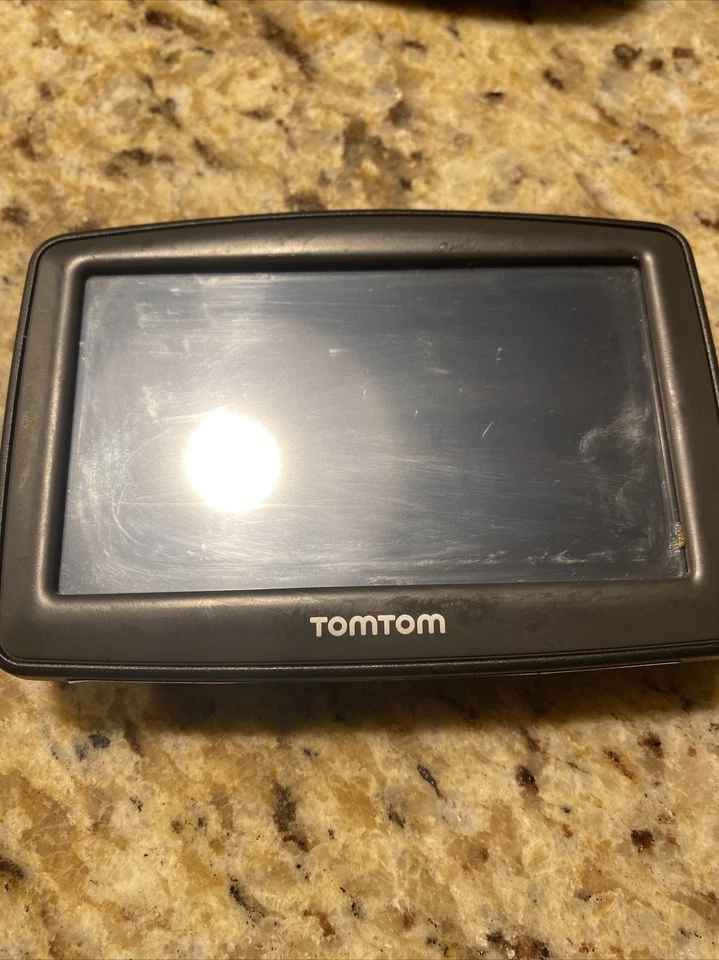 TomTom GO 50S Portable GPS 50-S Car US/Canada/Mexico Map LIFETIME TRAFFIC Travel - Image 2 of 4