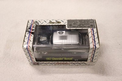M2 Machines Ground Pounders 1957 Chevrolet Nomad Black K17