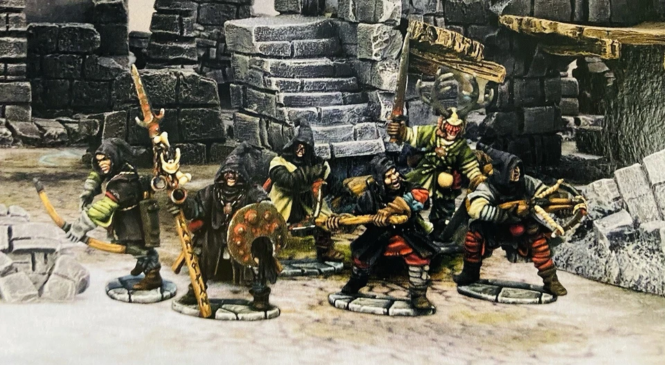 Frostgrave Cultists III 28mm New • One Sprue • 5 Miniatures • Osprey Northstar - Image 4 of 4