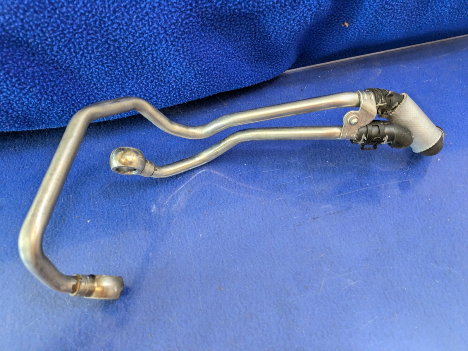 oil lines Turbocharger right Bentley CONTINENTAL 6.0 W12 Turbo oem pipes