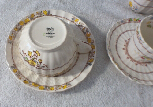 Mixed Lot Copeland Spode Buttercup Teacups & Saucers, Creamers, Assorted Pieces, - Picture 5 of 15